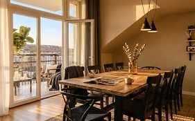 Turnkey I Karlin Square Apartments
